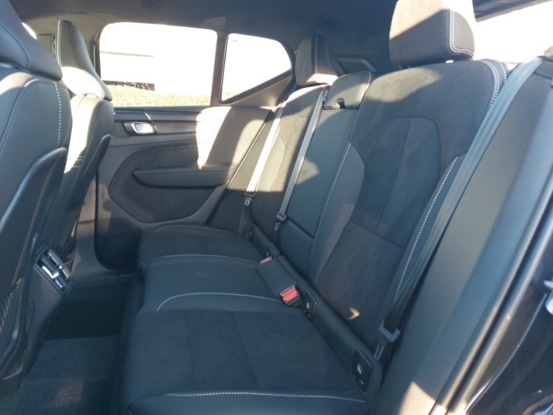 Used Volvo XC40 2025 for sale - 76954844: Photo 6