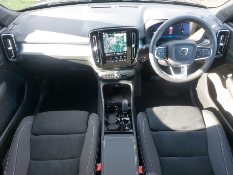 Used Volvo XC40 2025 for sale - 77611166: Photo 2