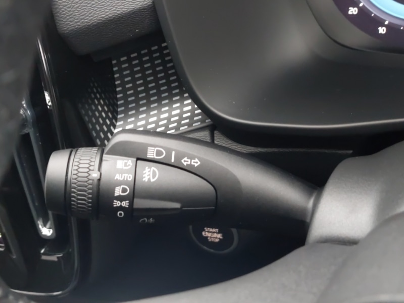 Used Volvo XC40 2025 for sale - 77010838: Photo 14