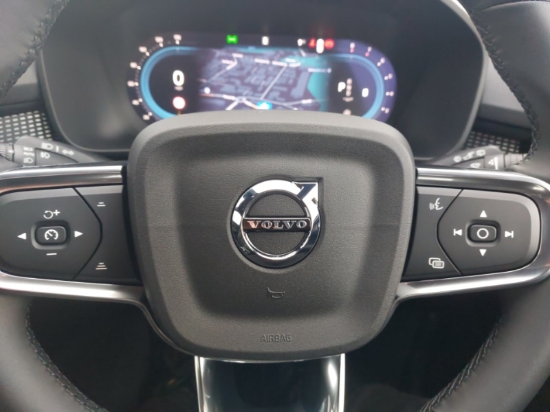 Used Volvo XC40 2025 for sale - 77010838: Photo 16