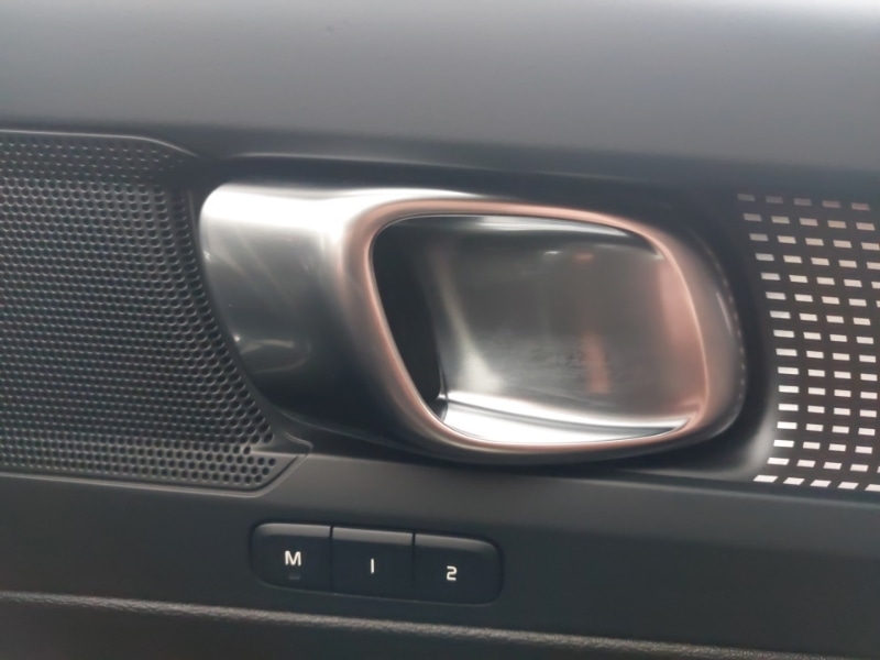 Used Volvo XC40 2025 for sale - 77010838: Photo 17