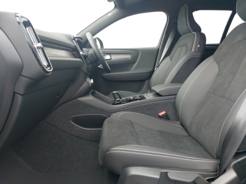 Used Volvo XC40 2025 for sale - 77010838: Photo 5