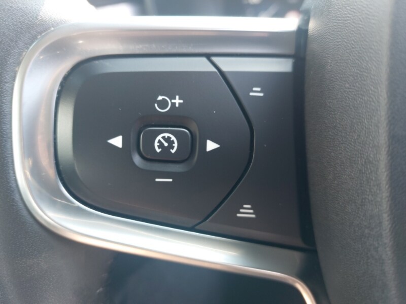 Used Volvo XC40 2021 for sale - 77569031: Photo 16