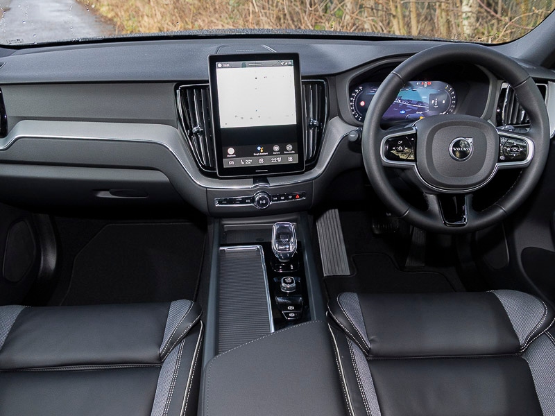 Used Volvo XC60 2025 for sale - 77751774: Photo 2