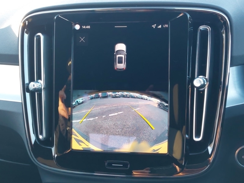 Used Volvo XC40 2025 for sale - 76639247: Photo 10