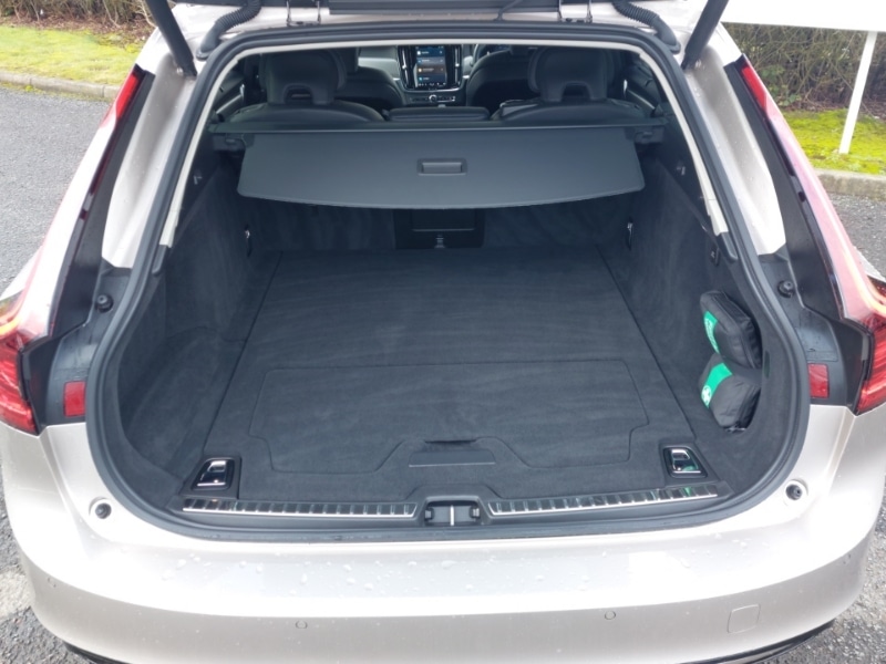 Used Volvo V90 2023 for sale - 77837626: Photo 8