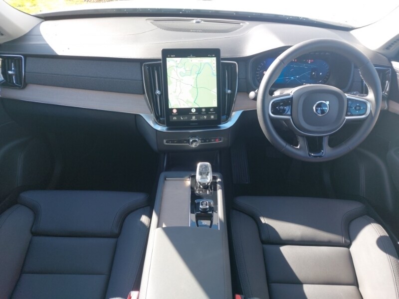 Used Volvo XC90 2025 for sale - 78013543: Photo 2