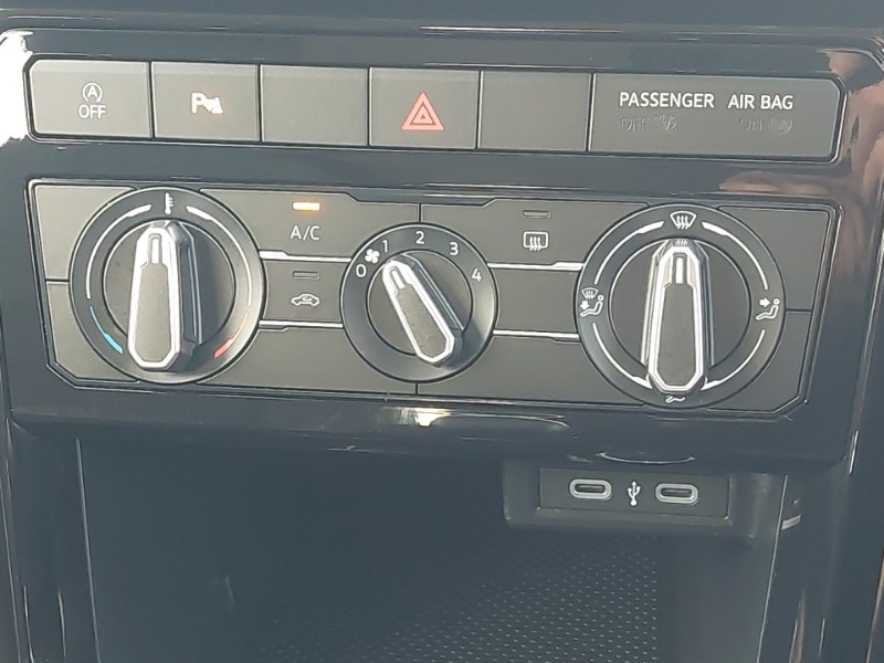 Used Volkswagen T-Cross 2023 for sale - 78156008: Photo 18