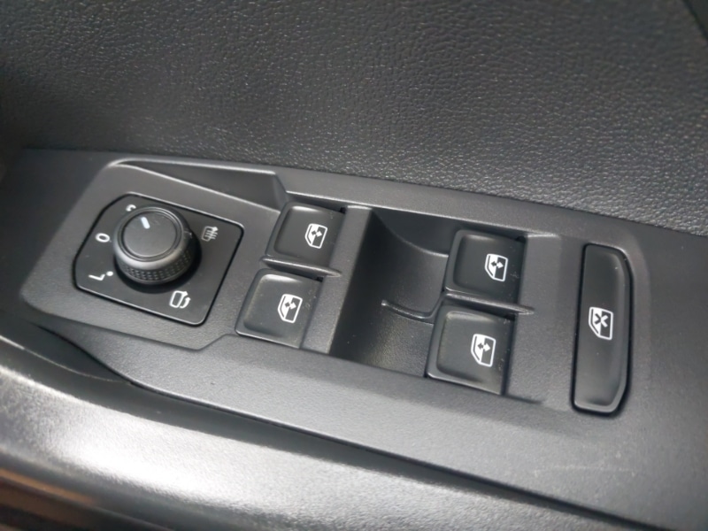 Used Volkswagen T-Cross 2023 for sale - 78156008: Photo 19