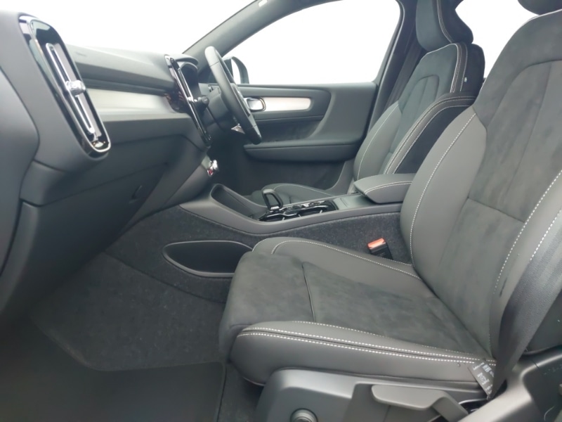 Used Volvo XC40 2025 for sale - 77010835: Photo 5