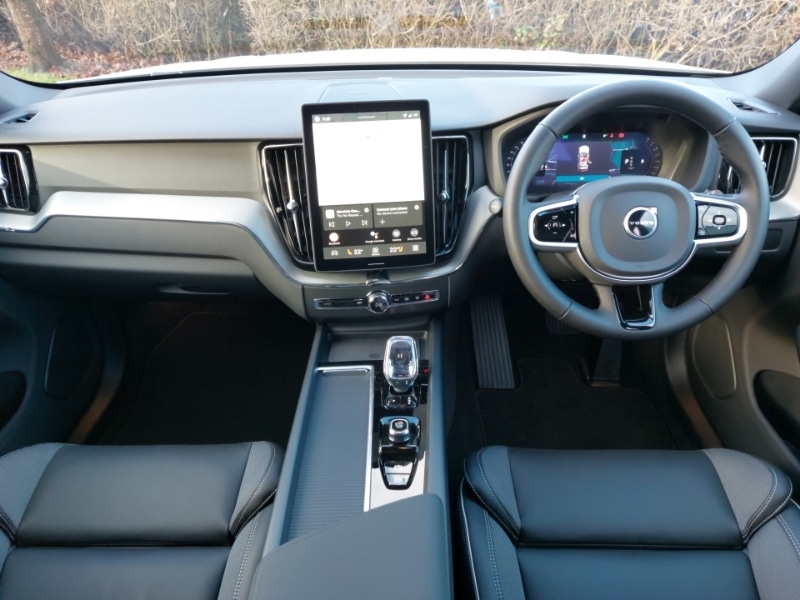 Used Volvo XC60 2025 for sale - 77209181: Photo 2