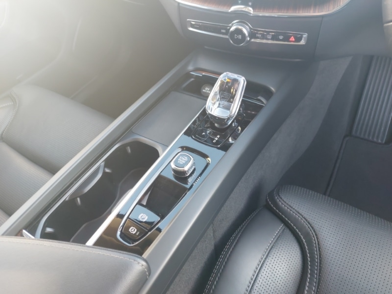 Used Volvo XC60 2023 for sale - 77251829: Photo 19