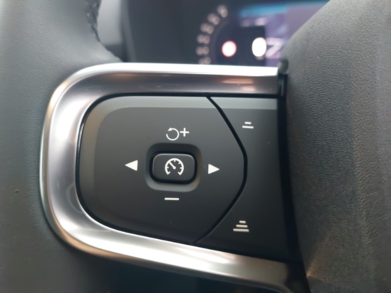 Used Volvo XC40 2025 for sale - 76721554: Photo 14