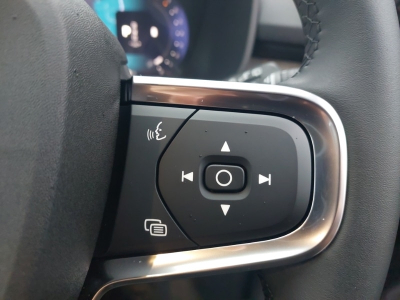 Used Volvo XC40 2025 for sale - 76721554: Photo 15