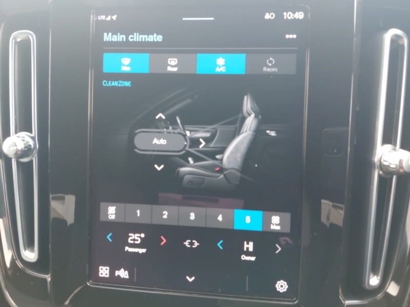 Used Volvo XC40 2023 for sale - 77169396: Photo 15