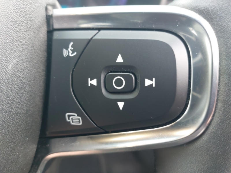 Used Volvo XC40 2023 for sale - 77169396: Photo 17