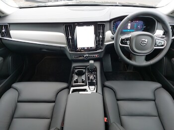 Used Volvo V90 2025 for sale - 78494168: Photo
