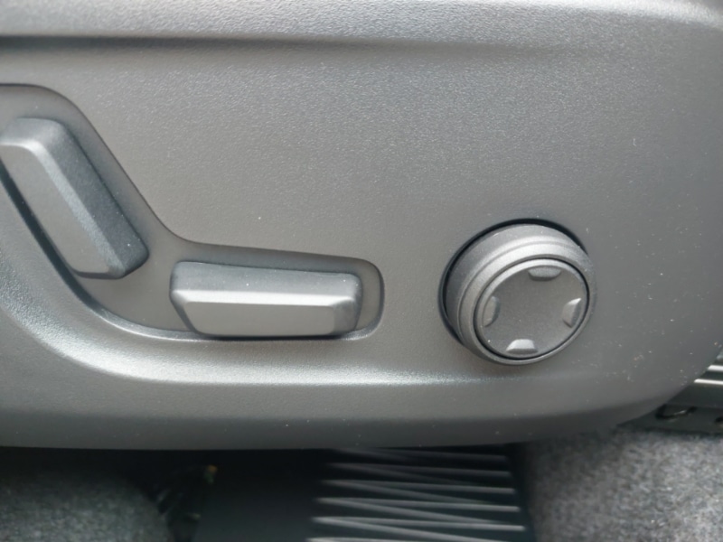 Used Volvo XC40 2025 for sale - 77123157: Photo 13