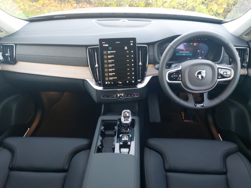 Used Volvo XC90 2025 for sale - 77556187: Photo 2