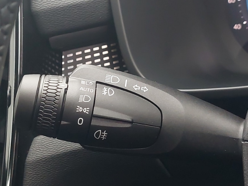 Used Volvo XC40 2025 for sale - 76967326: Photo 14