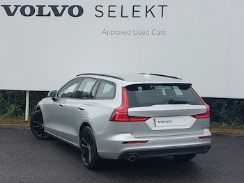 Used Volvo V60 2022 for sale - 75147103: Photo