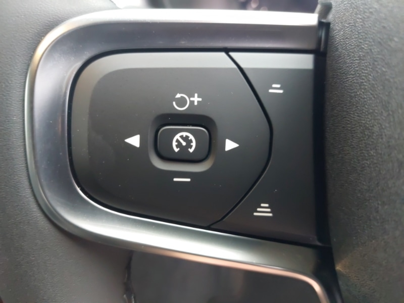 Used Volvo XC40 2025 for sale - 78103474: Photo 16