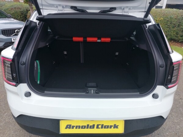Used Volvo EX30 2025 for sale - 76269187: Photo 8