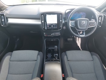 Used Volvo XC40 2023 for sale - 79298542: Photo