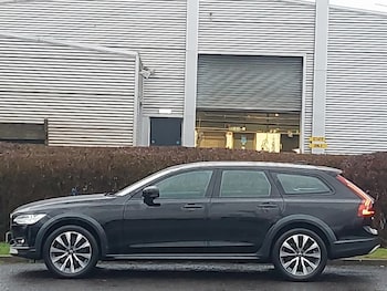 Used Volvo V90 2021 for sale - 77284658: Photo