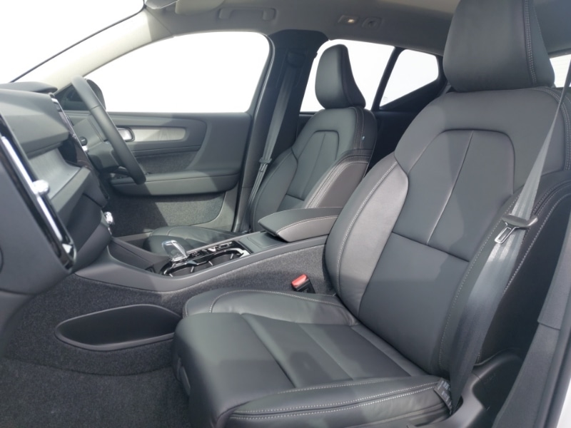 Used Volvo XC40 2025 for sale - 77999749: Photo 5