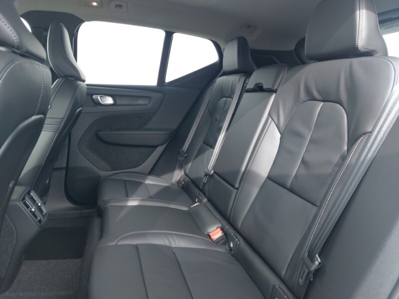 Used Volvo XC40 2025 for sale - 77999749: Photo 6