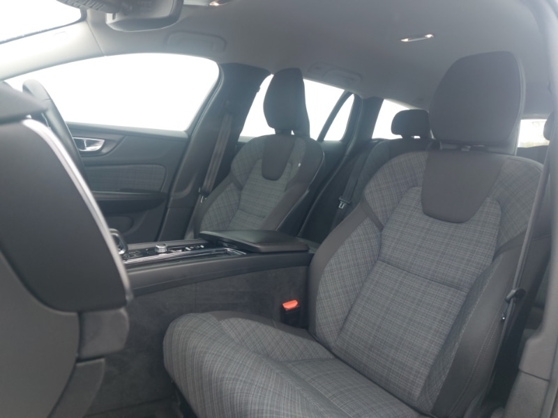 Used Volvo V60 2021 for sale - 77366322: Photo 5