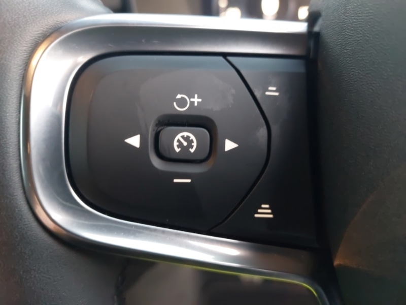 Used Volvo XC40 2021 for sale - 76864563: Photo 16