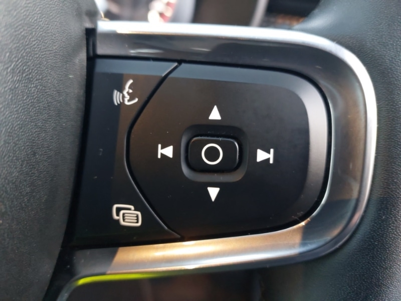 Used Volvo XC40 2021 for sale - 76864563: Photo 17