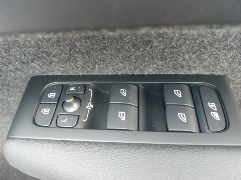 Used Volvo XC40 2025 for sale - 77611165: Photo 14