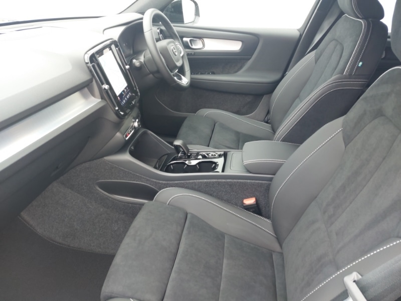 Used Volvo XC40 2025 for sale - 76150977: Photo 5