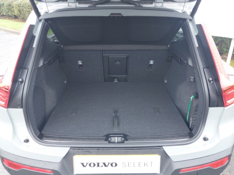 Used Volvo XC40 2025 for sale - 76150977: Photo 8