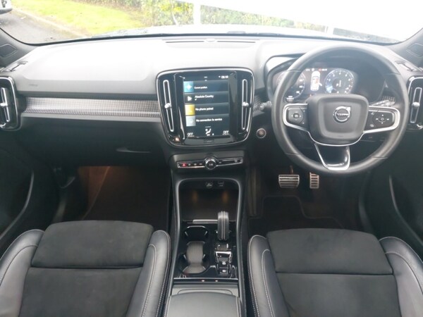 Used Volvo XC40 2021 for sale - 76160691: Photo 2