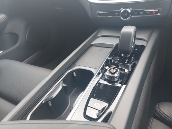 Used Volvo V60 2025 for sale - 74898671: Photo 13