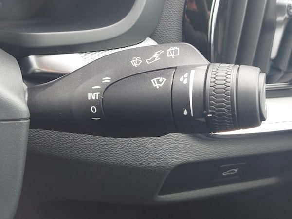 Used Volvo V60 2025 for sale - 74898671: Photo 16