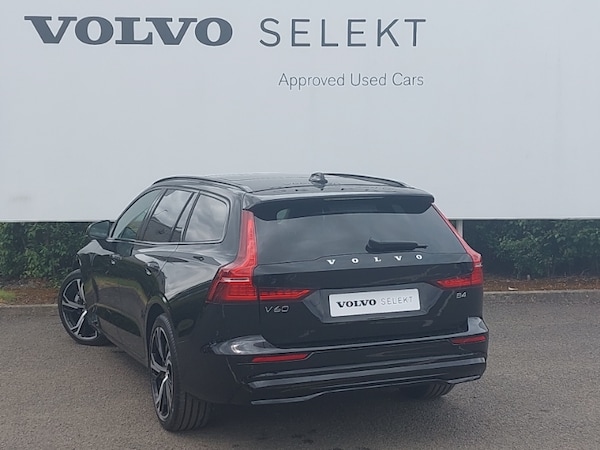 Used Volvo V60 2025 for sale - 74898671: Photo 3