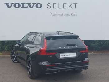Used Volvo V60 2025 for sale - 74898671: Photo
