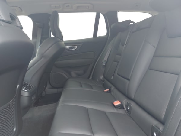 Used Volvo V60 2025 for sale - 74898671: Photo 6