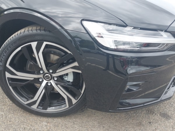 Used Volvo V60 2025 for sale - 74898671: Photo 9