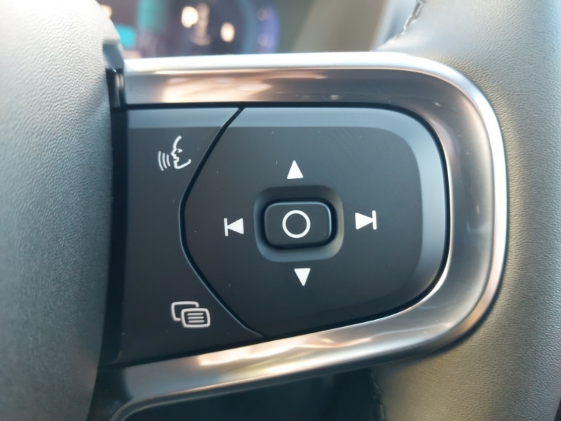 Used Volvo XC40 2025 for sale - 77123151: Photo 14