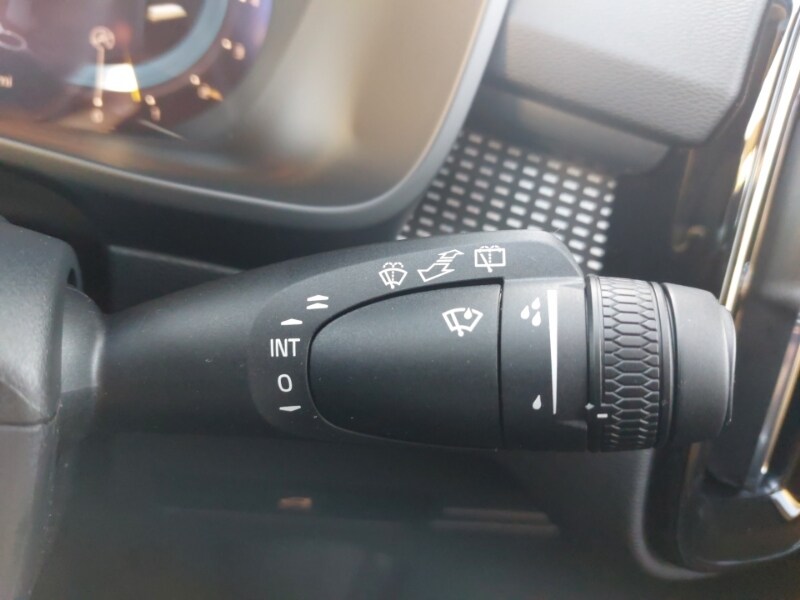 Used Volvo XC40 2025 for sale - 77123151: Photo 16