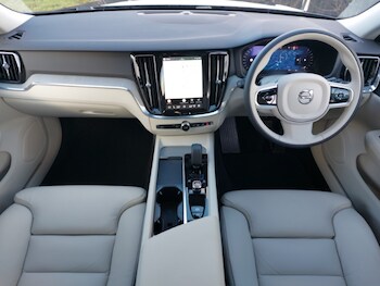 Used Volvo V60 2025 for sale - 77832263: Photo