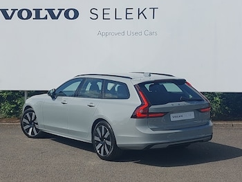 Used Volvo V90 2025 for sale - 75562454: Photo