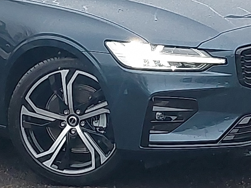 Used Volvo V60 2025 for sale - 76713511: Photo 9