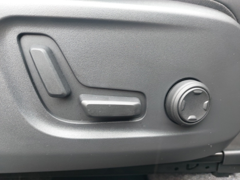 Used Volvo XC40 2025 for sale - 76150877: Photo 12